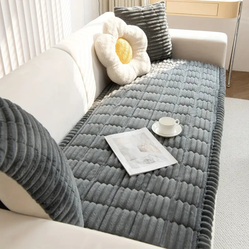 Pelvane Ruffled Edge Flannel Couch Throw