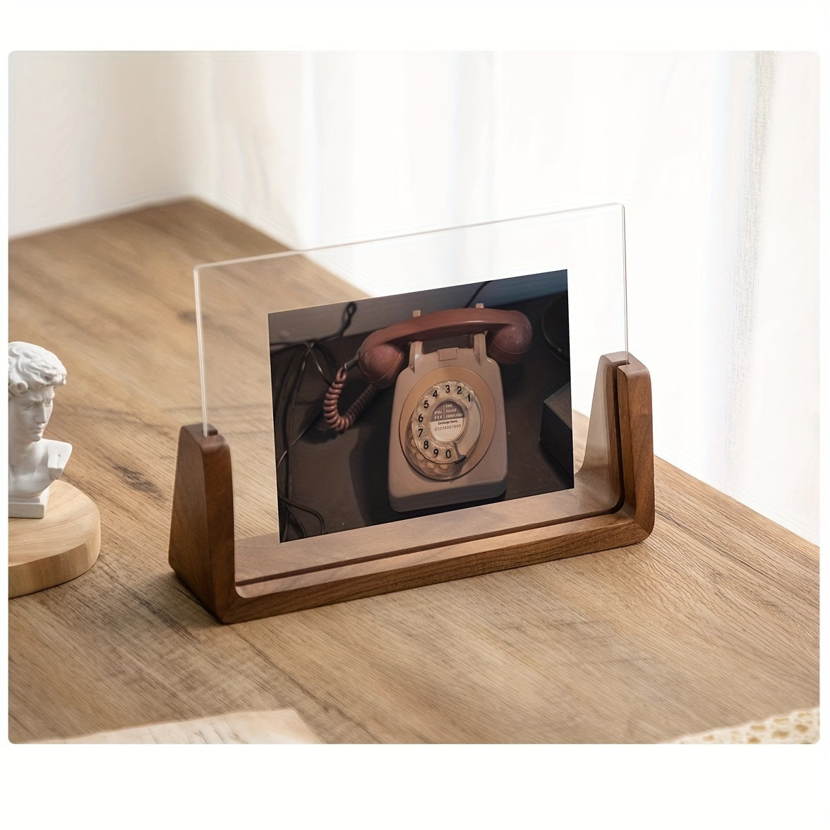 Arco U-Shaped Acrylic Photo Frame for Desks with Wood Base