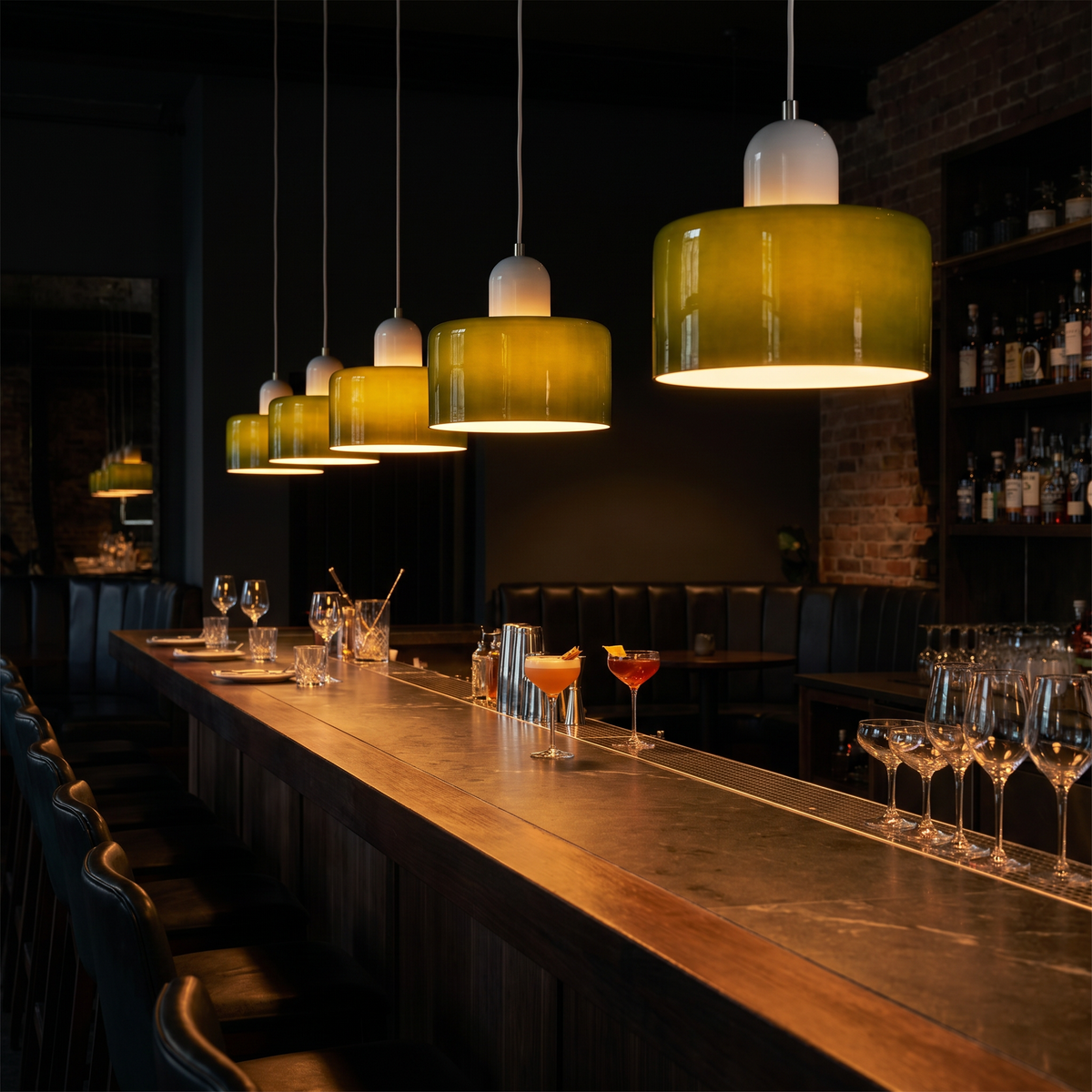 Nordic Chandelier bar restaurant lifestyle 2k