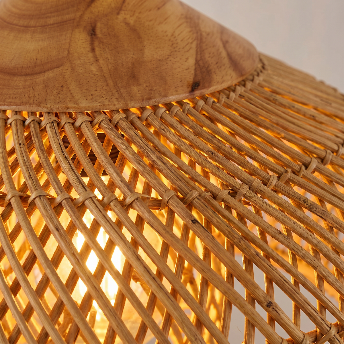 Braided Rattan Pendant Lamp — detail