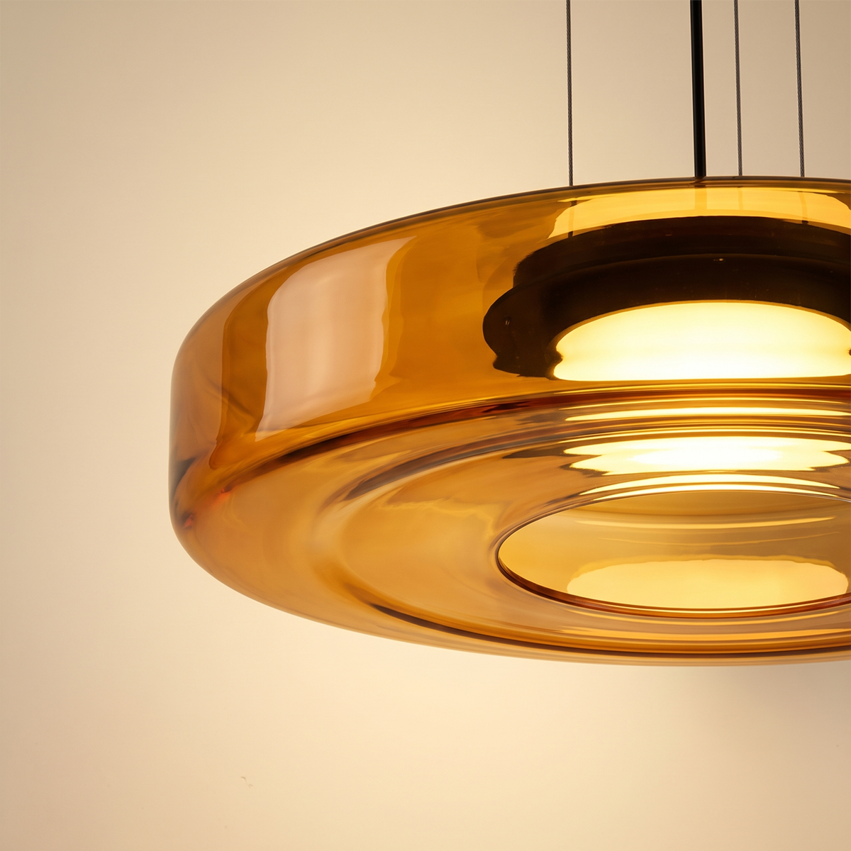 Glaucus Pendant Light — Amber 1-layer detail