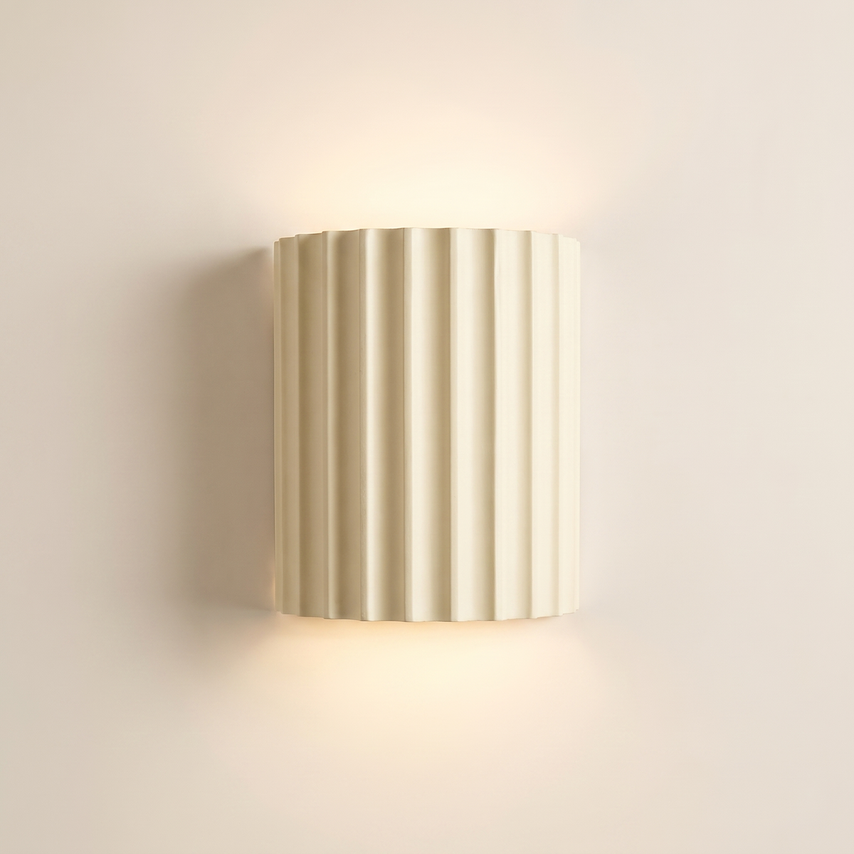 Rhea Resin Ribbed Wall Sconce