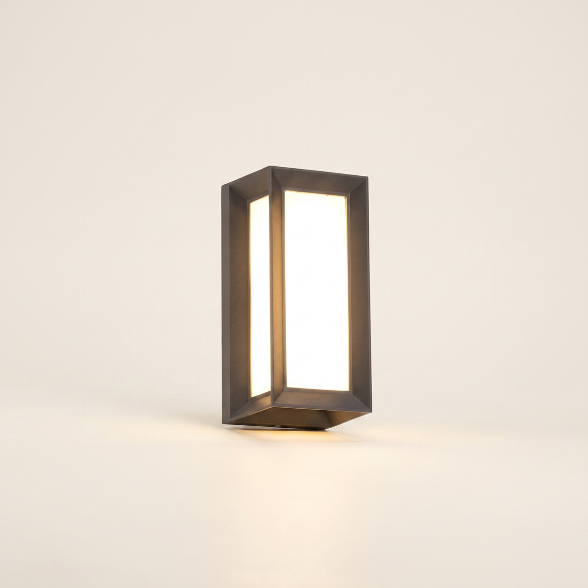 Modern Outdoor Wall Light - Waterproof LED Outdoor Wall Lantern for Garden & Porch