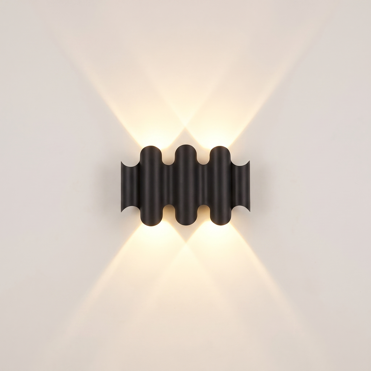 Waterproof LED Outdoor Wall Lantern | Industrial Aluminum Sconce for Outdoor Spaces