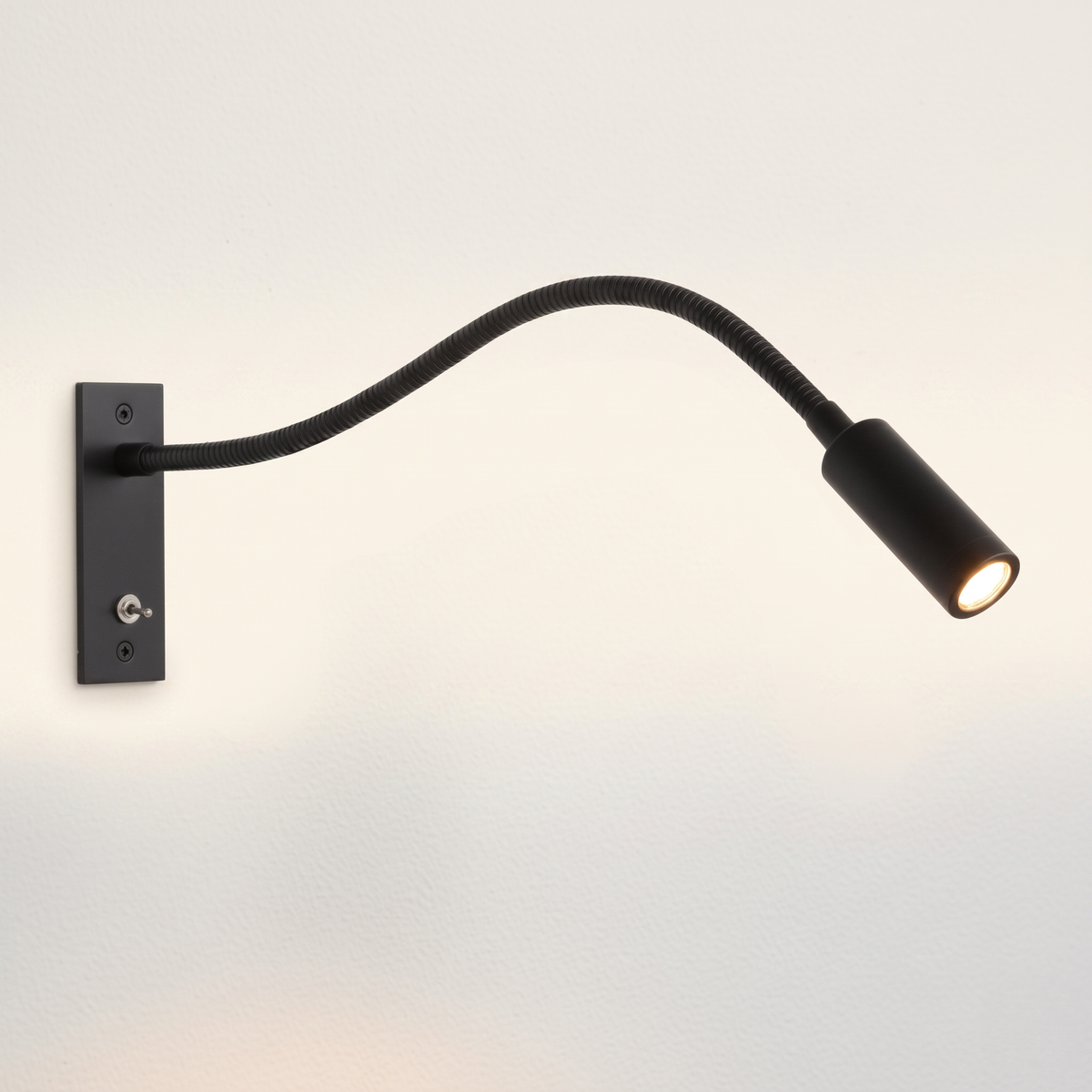 Minimalist Wall Sconce hero